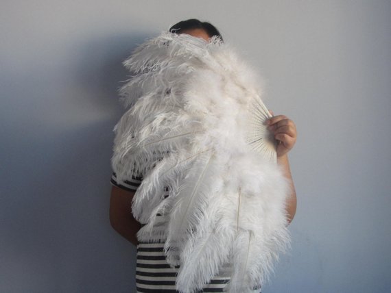 16pieces 80 X 45 cm white large Burlesque Dance feather fans